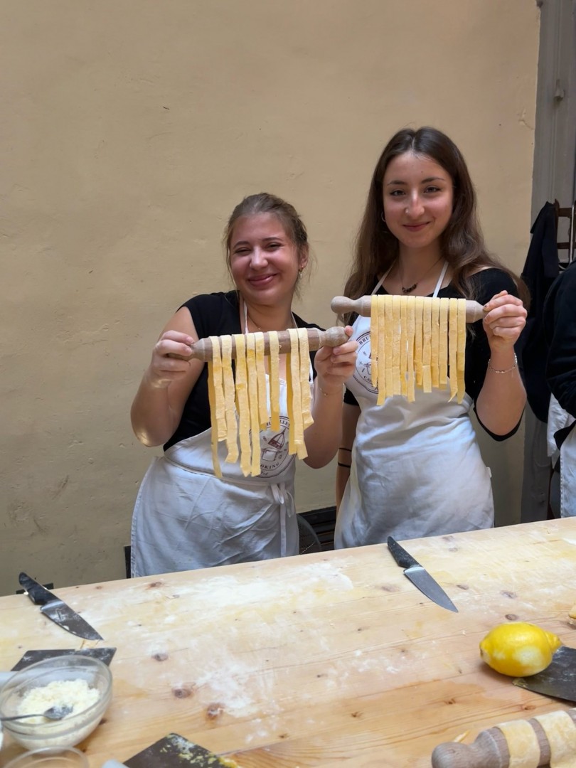 Lilla au pair programja Olaszországban_főző workshop barátokkal